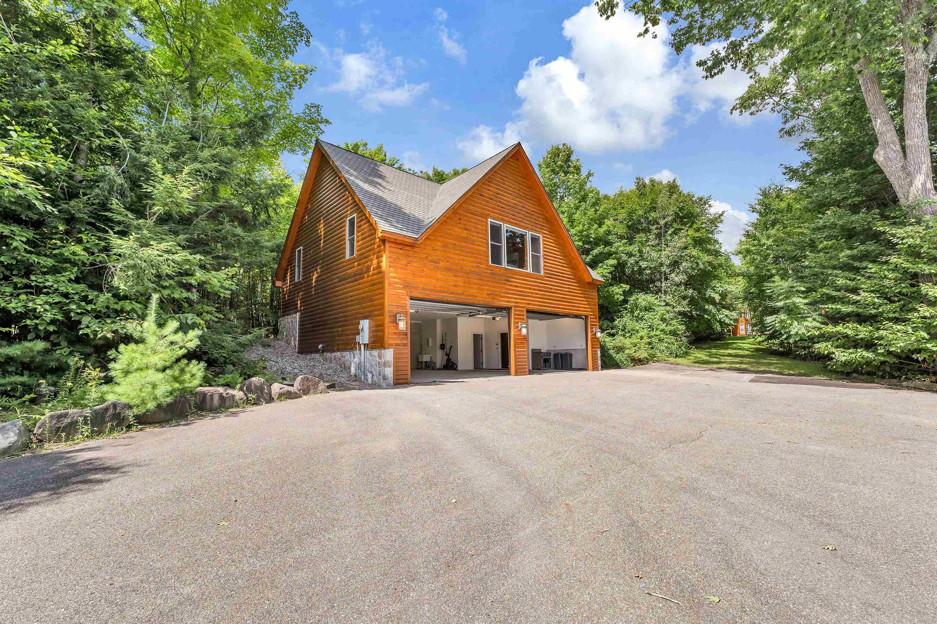 10 Abnaki Lane