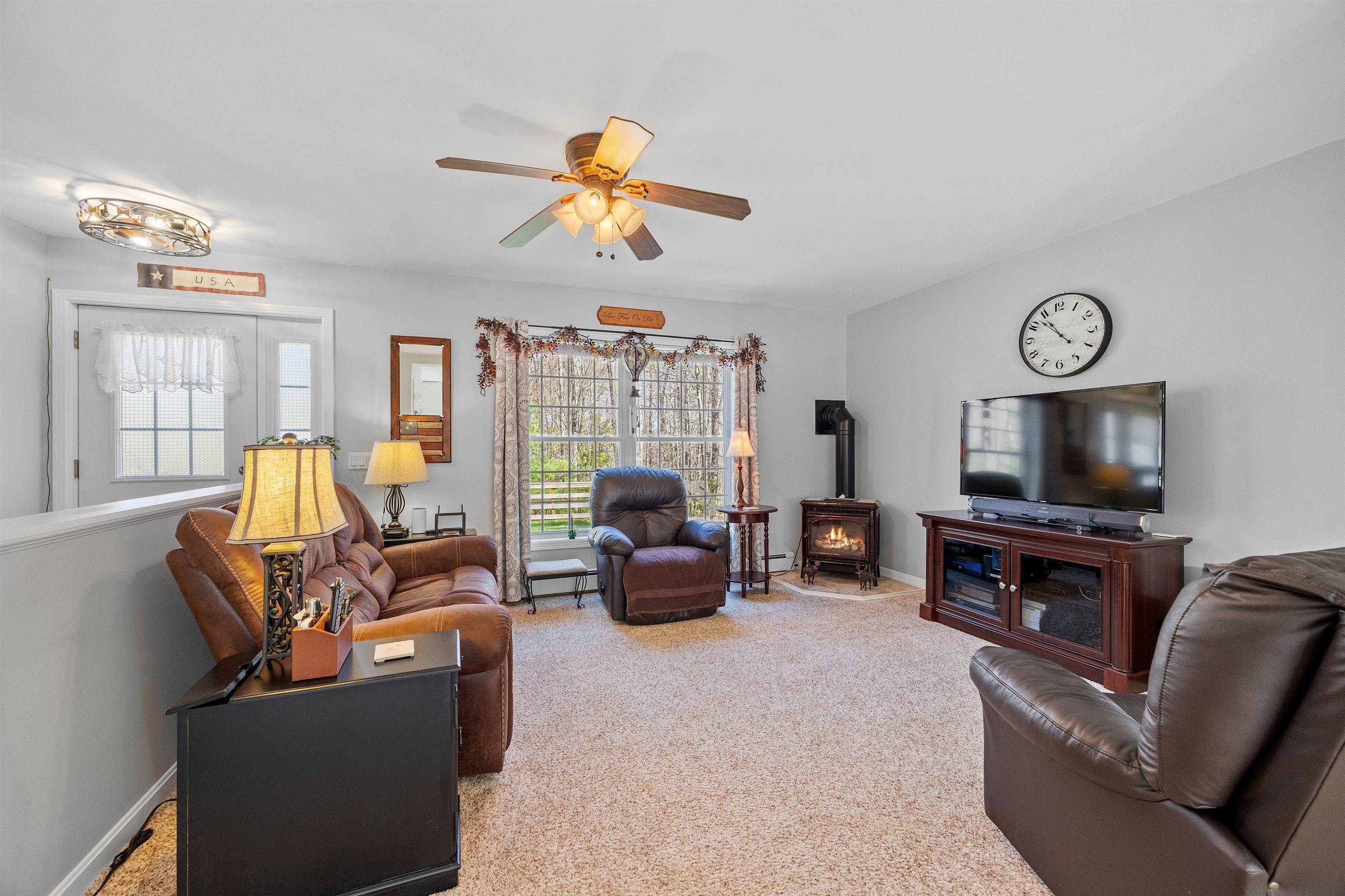 27 Woodcrest Drive