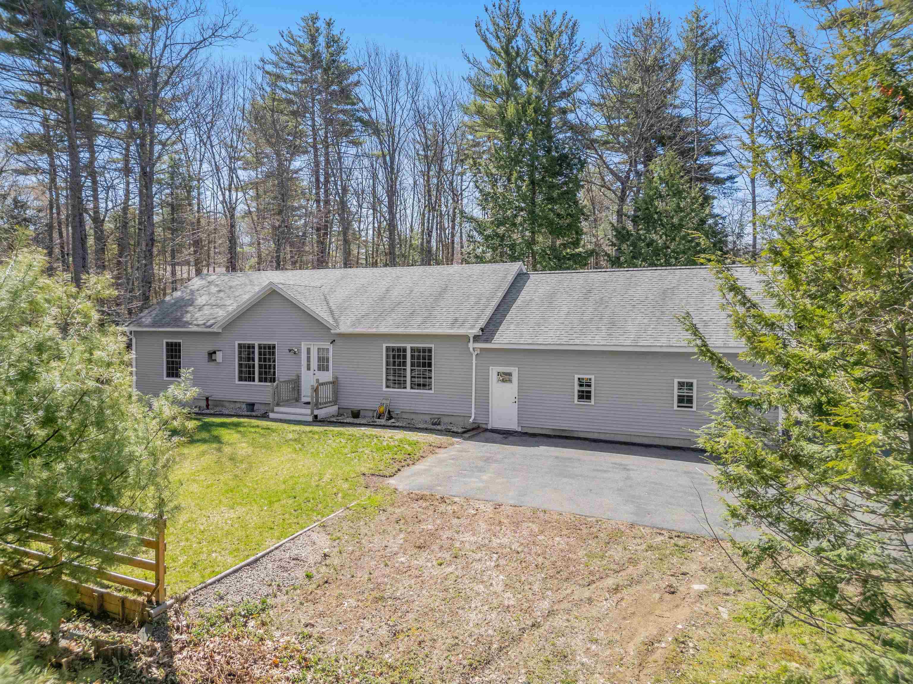 27 Woodcrest Drive