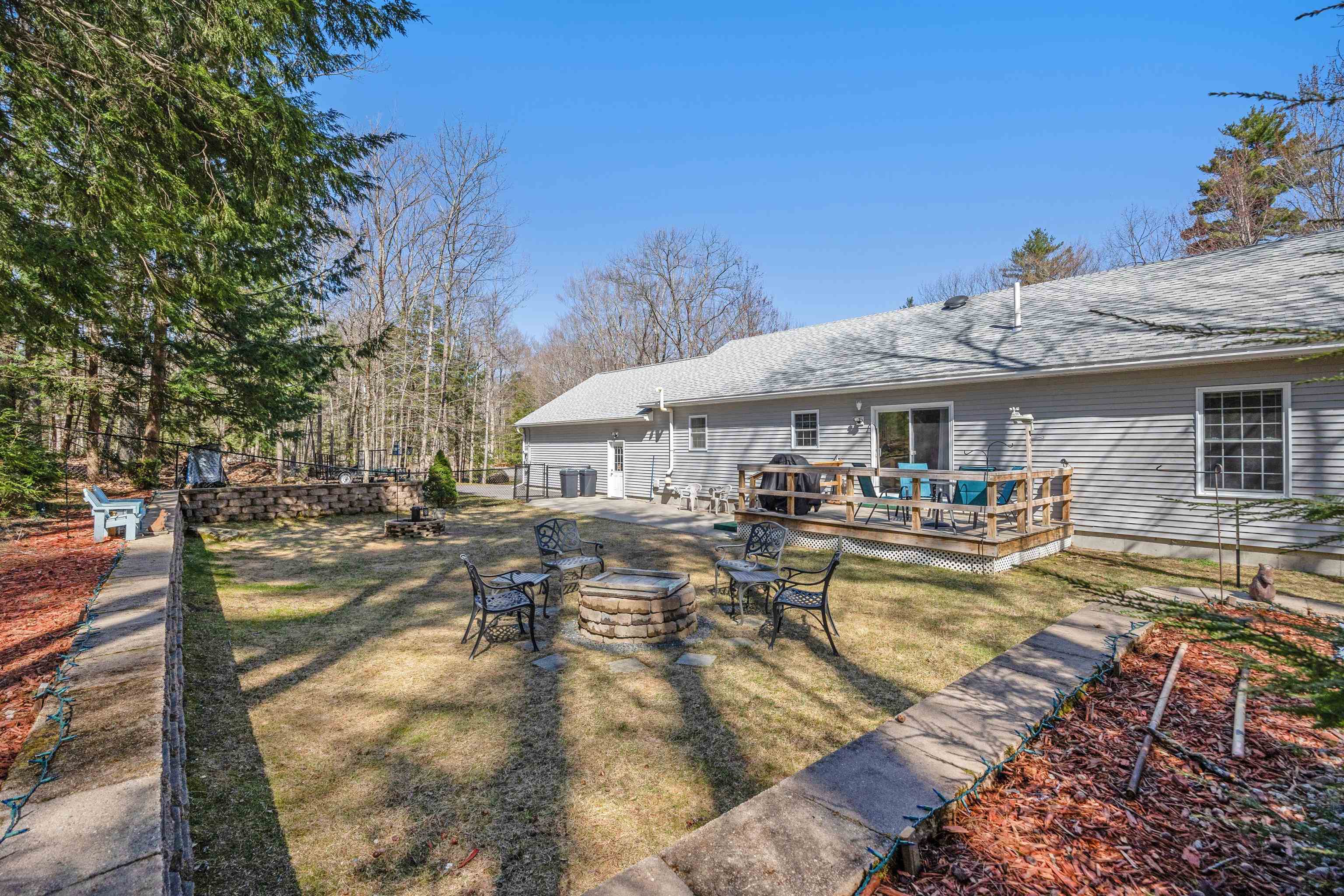 27 Woodcrest Drive