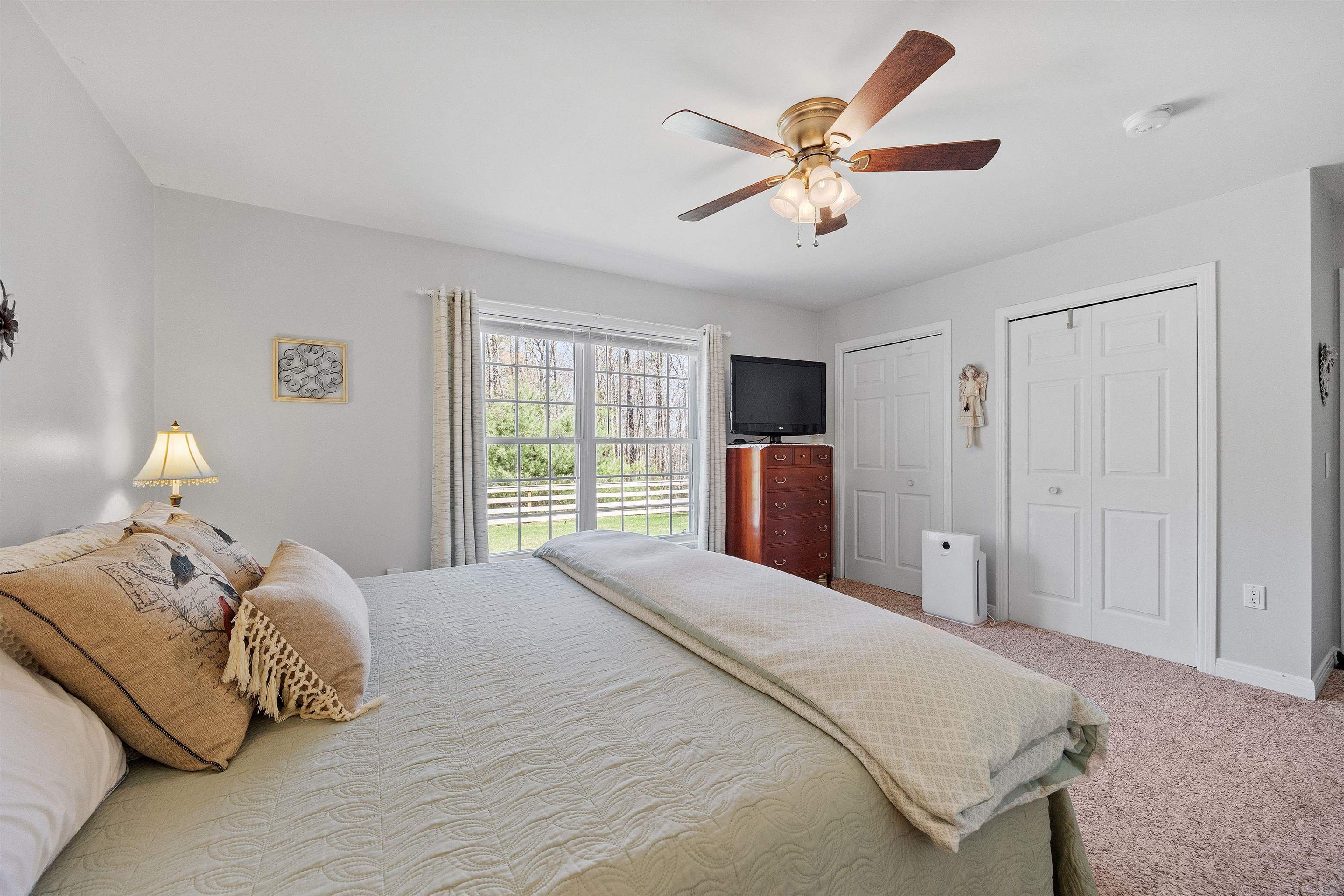 27 Woodcrest Drive