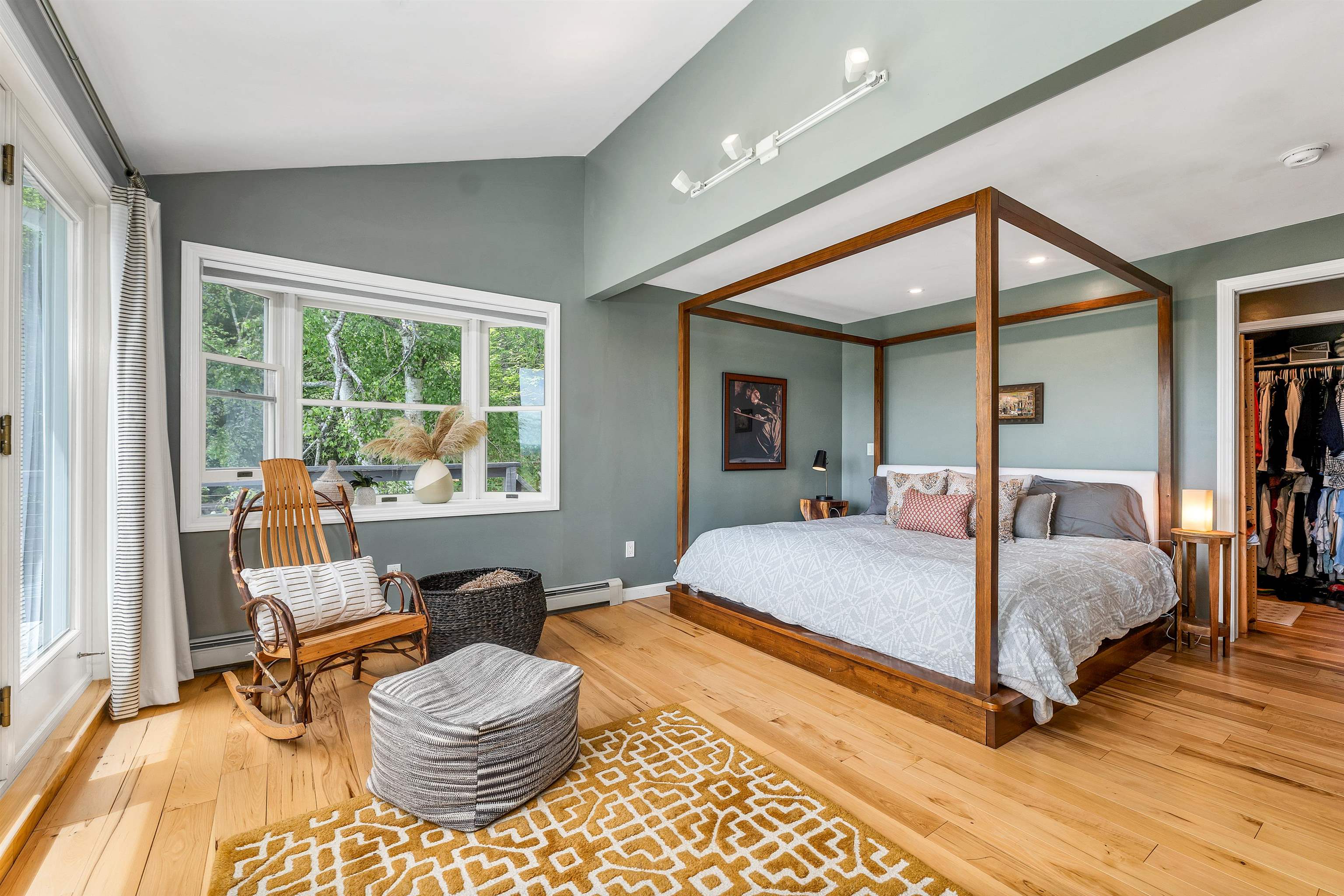 43 Oak Knoll Road