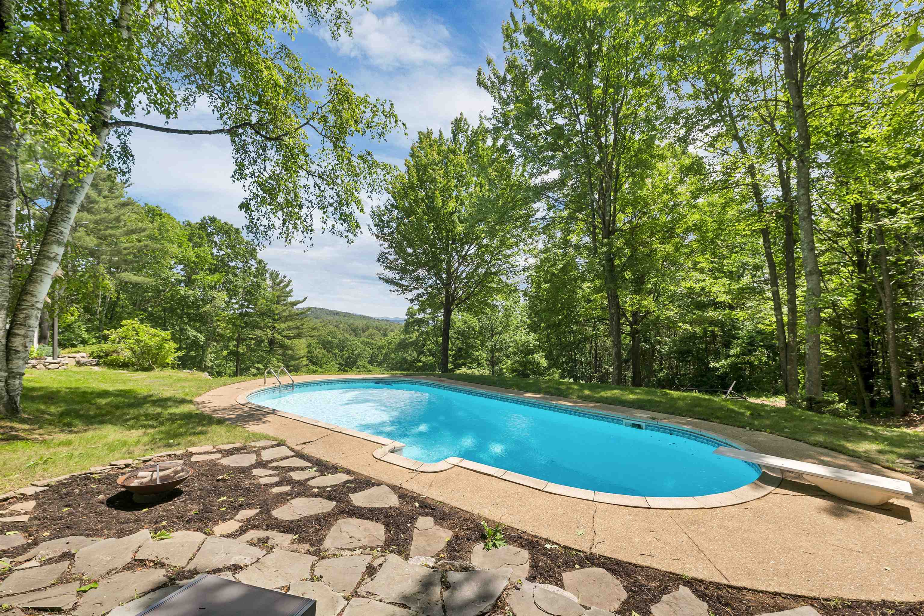 43 Oak Knoll Road