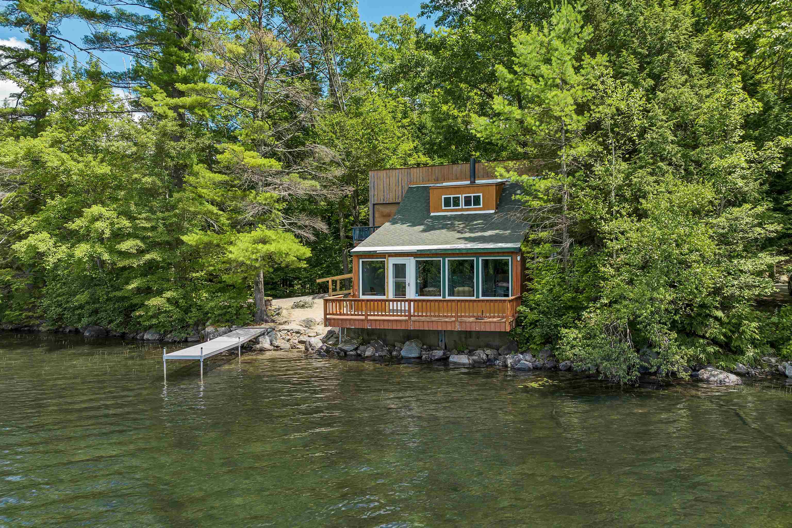4 Pike Island Road