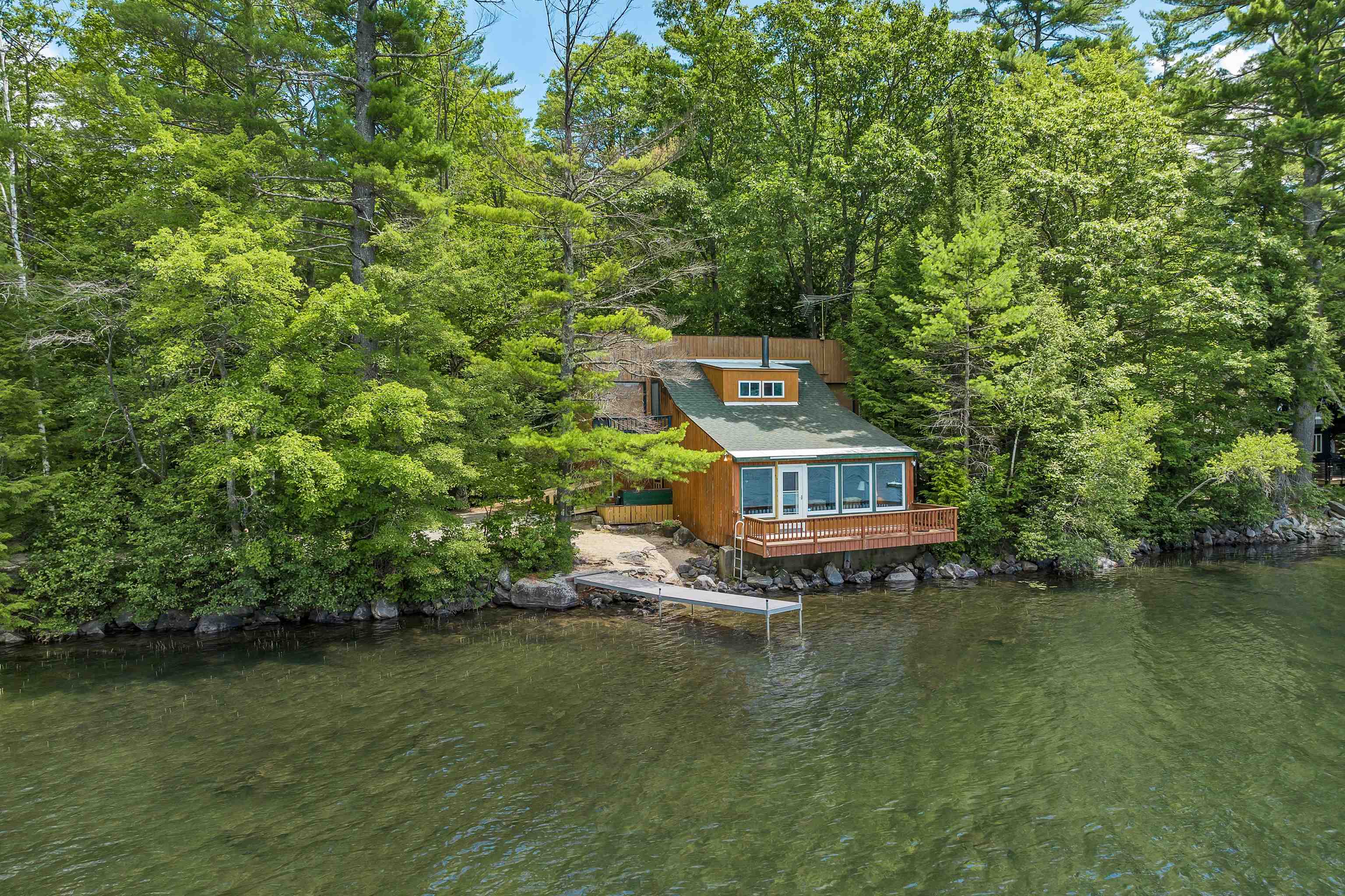 4 Pike Island Road