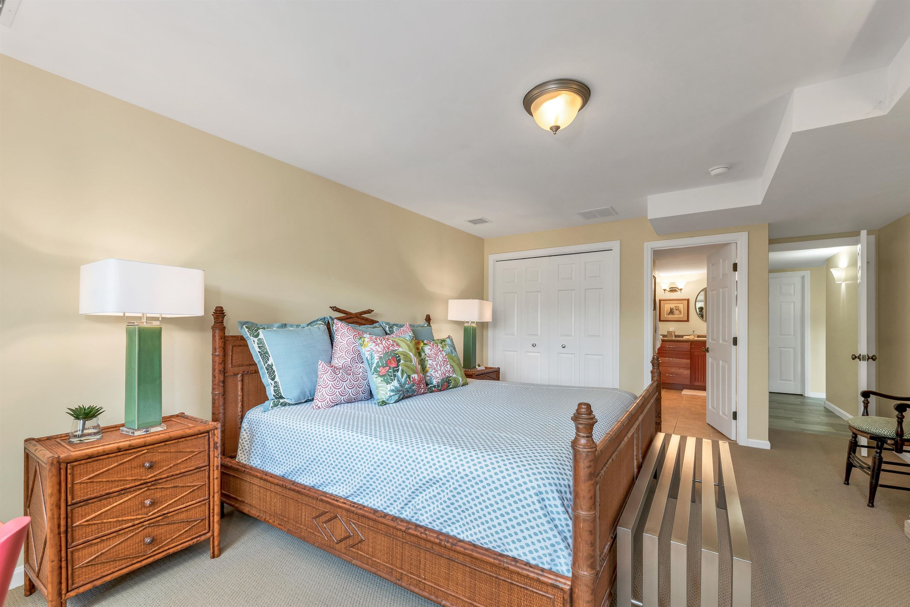19 Abenaki Lane