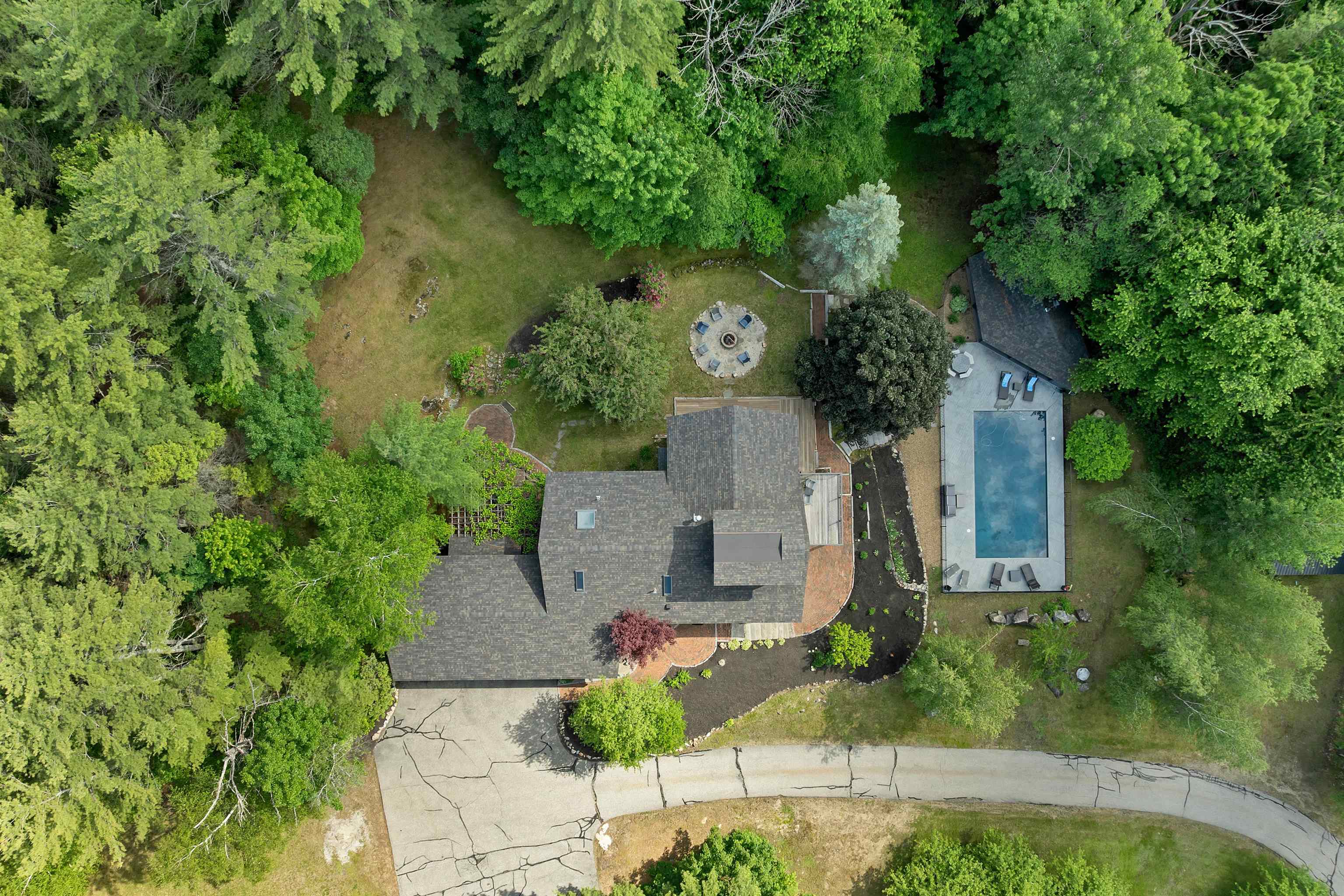 11 Tracy Way