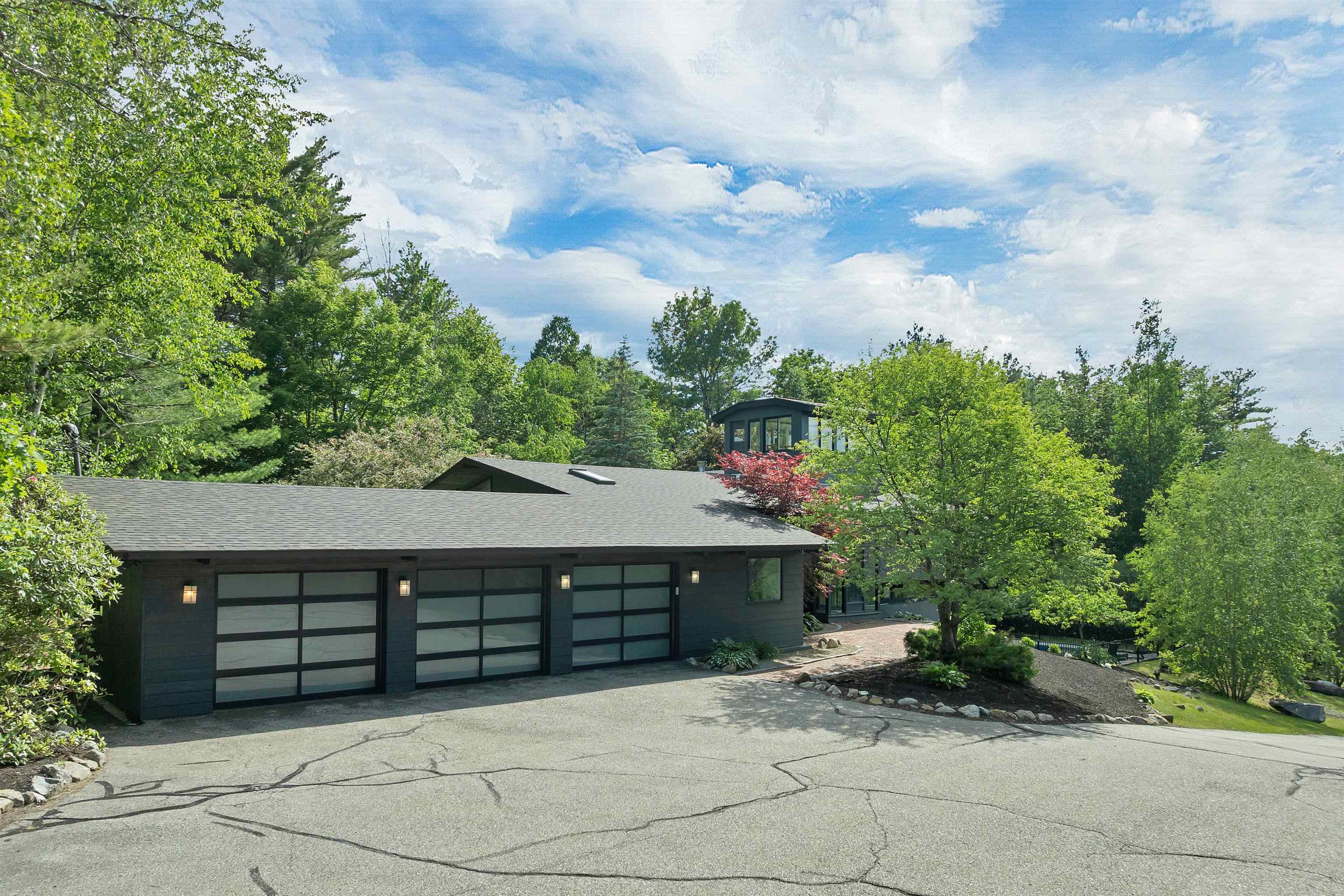 11 Tracy Way