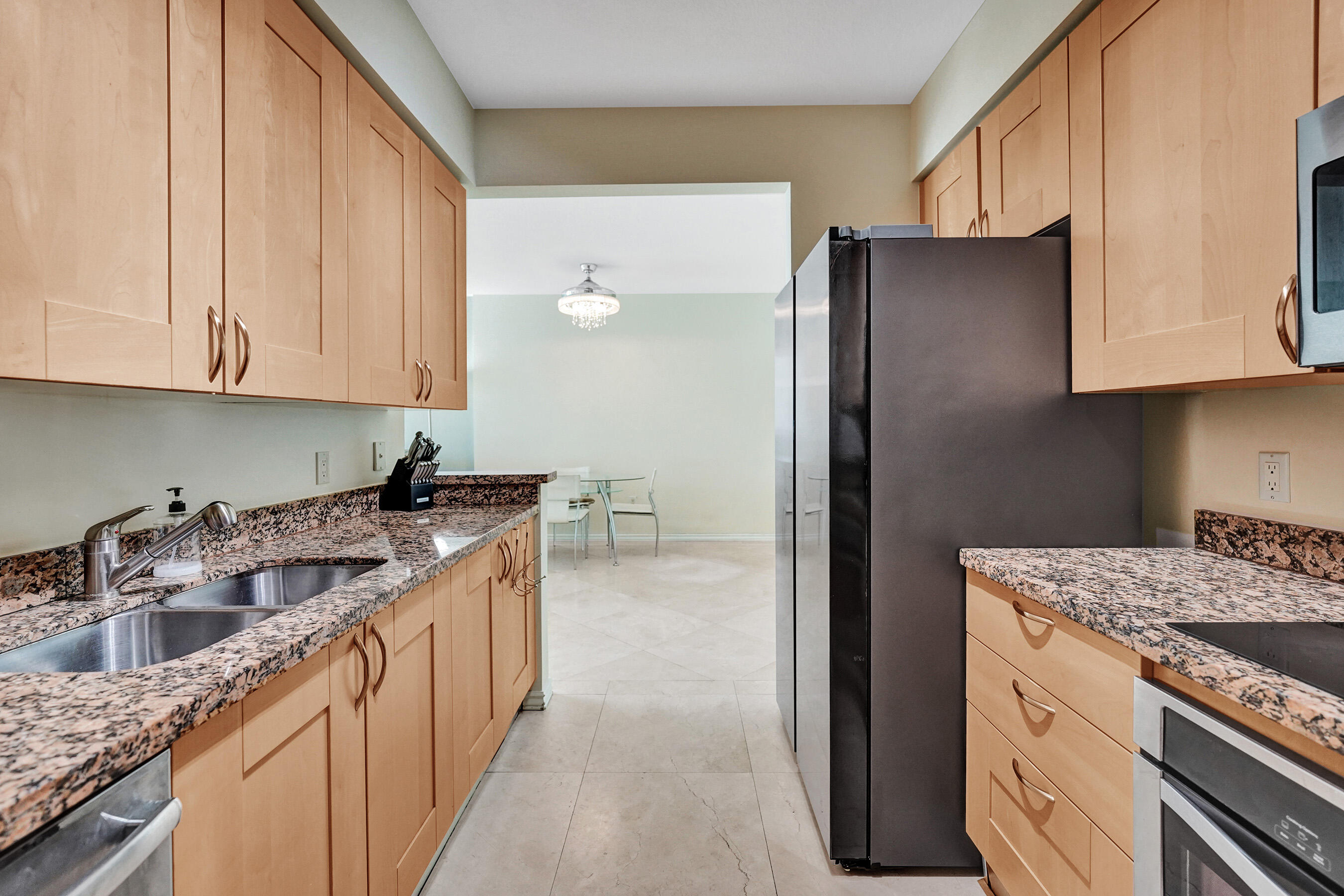 350 SE 2nd Street 2480