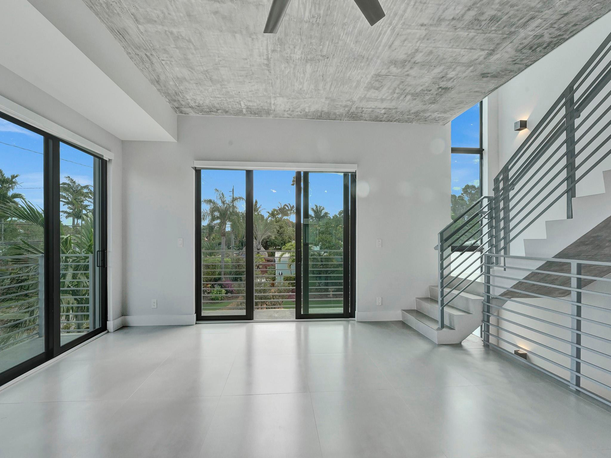 924 NE 4th Street