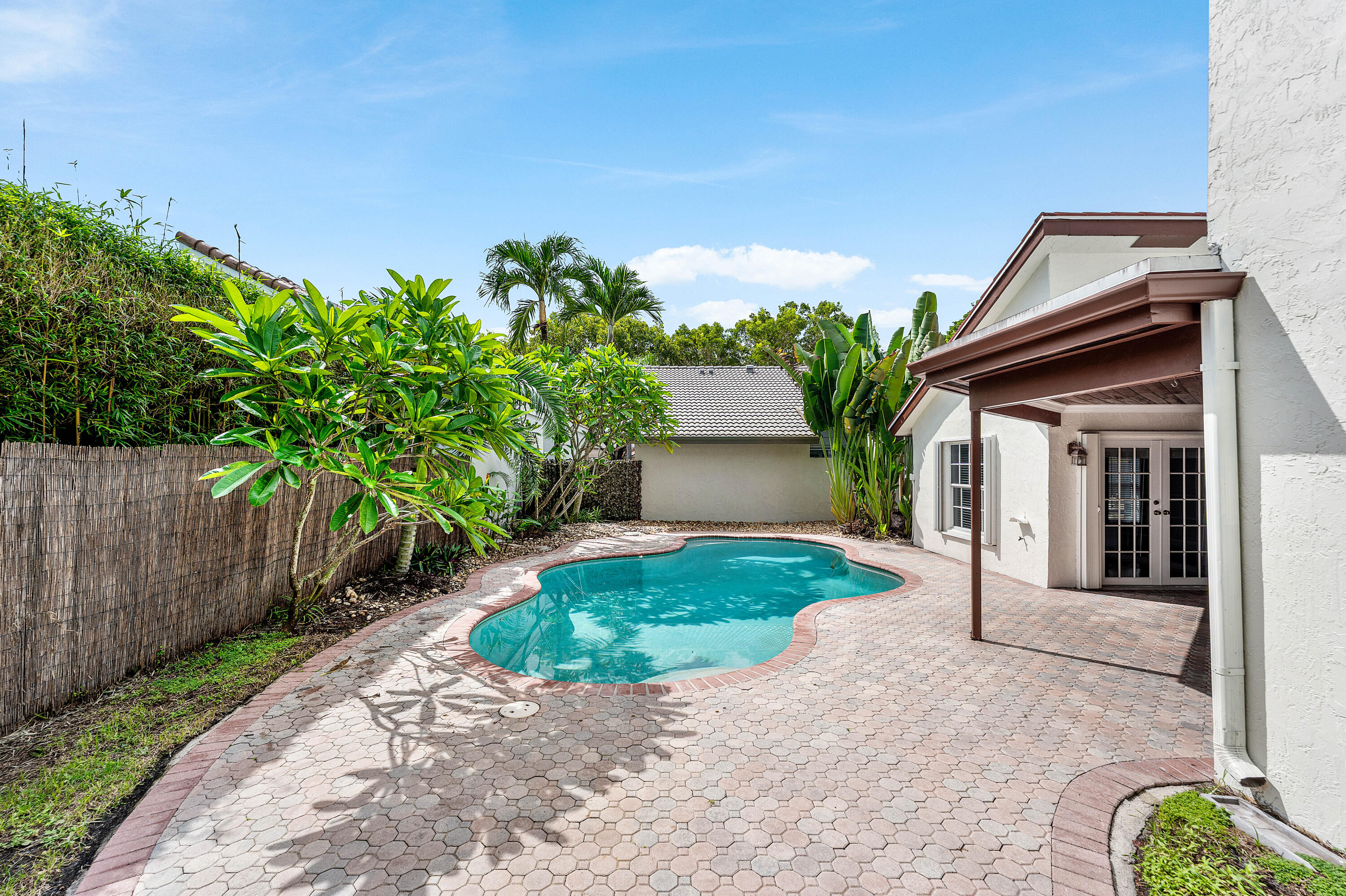 3145 W Quayside Drive