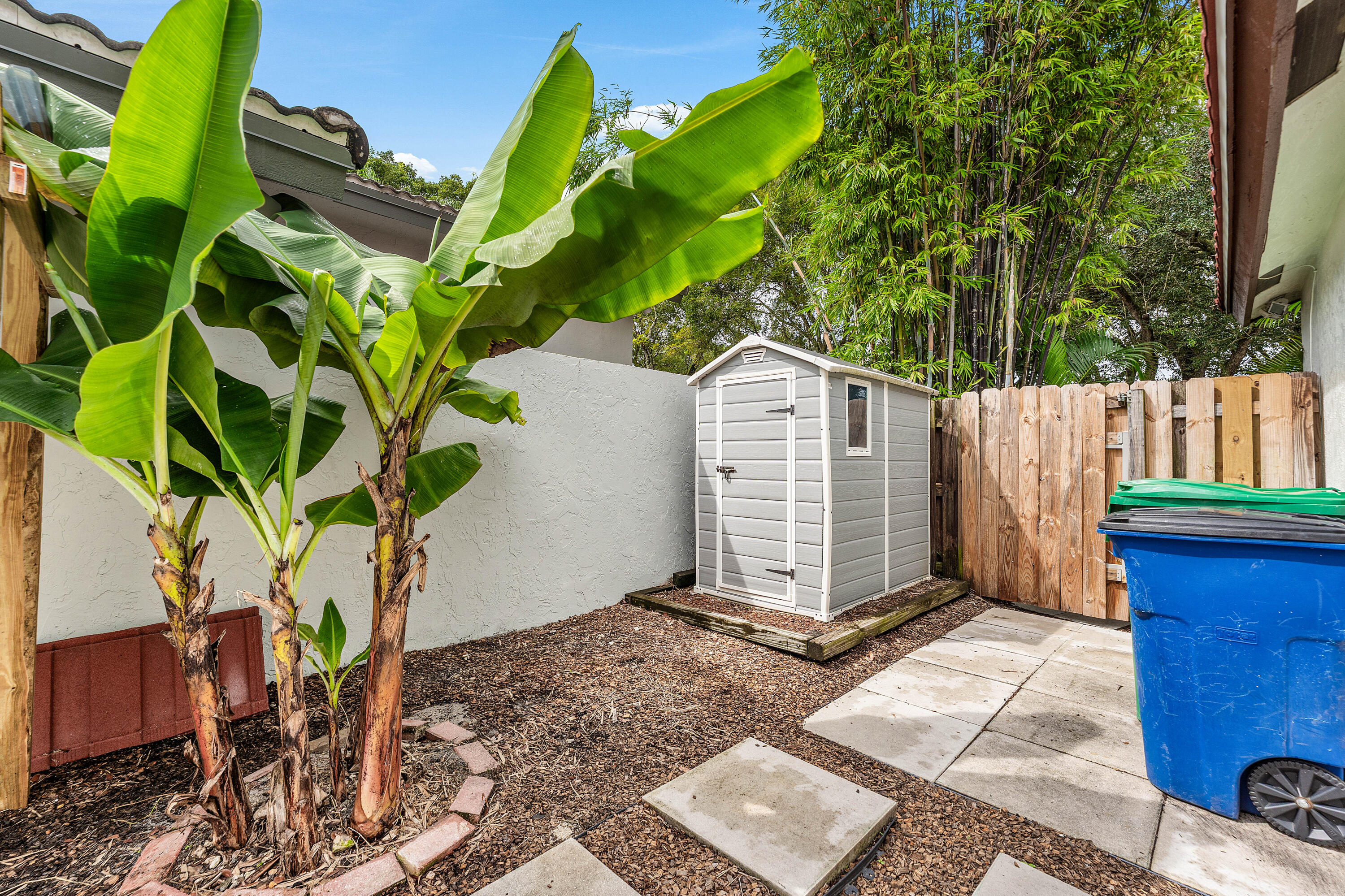 3145 W Quayside Drive
