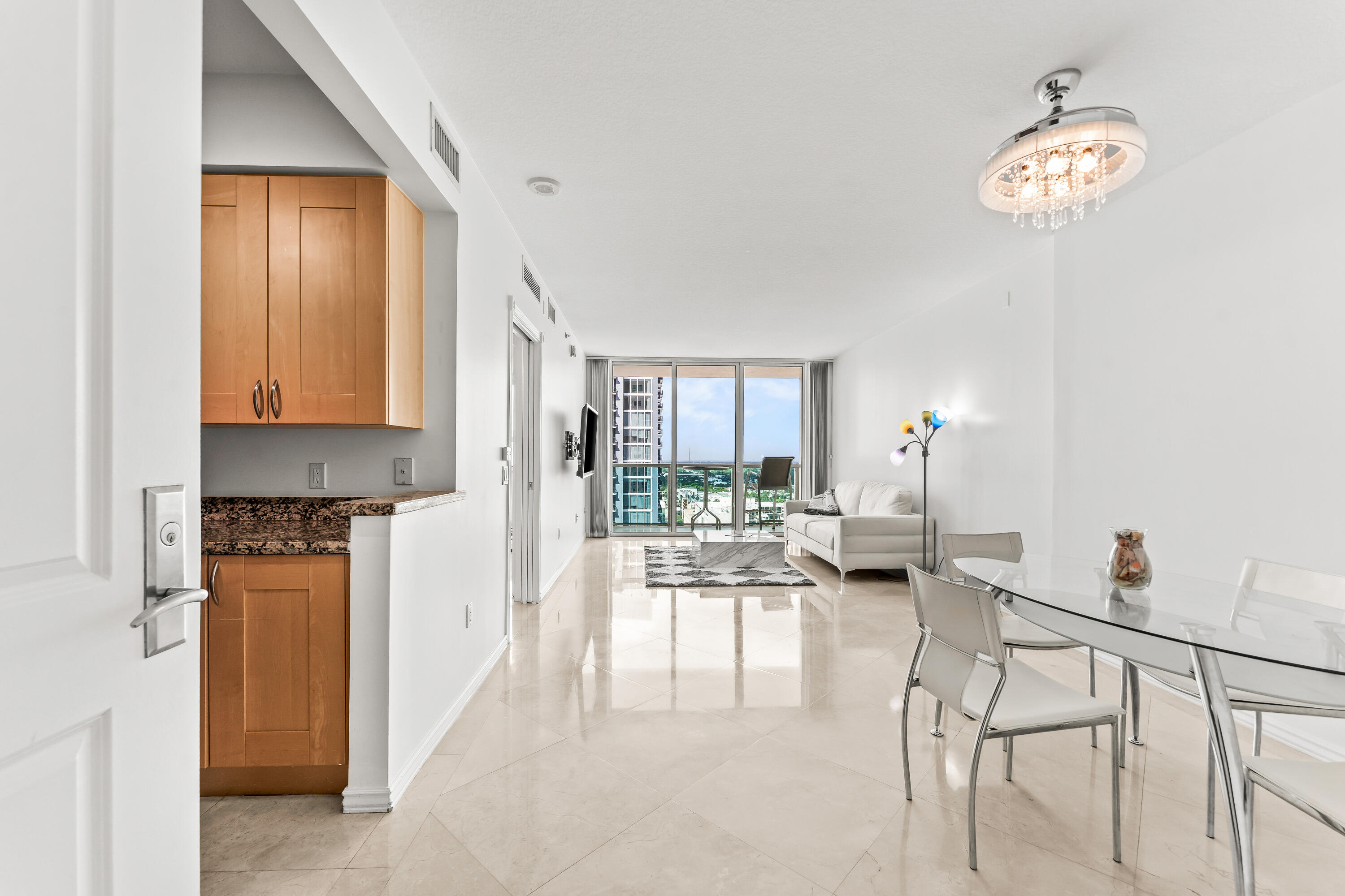 350 SE 2ND Street 2480