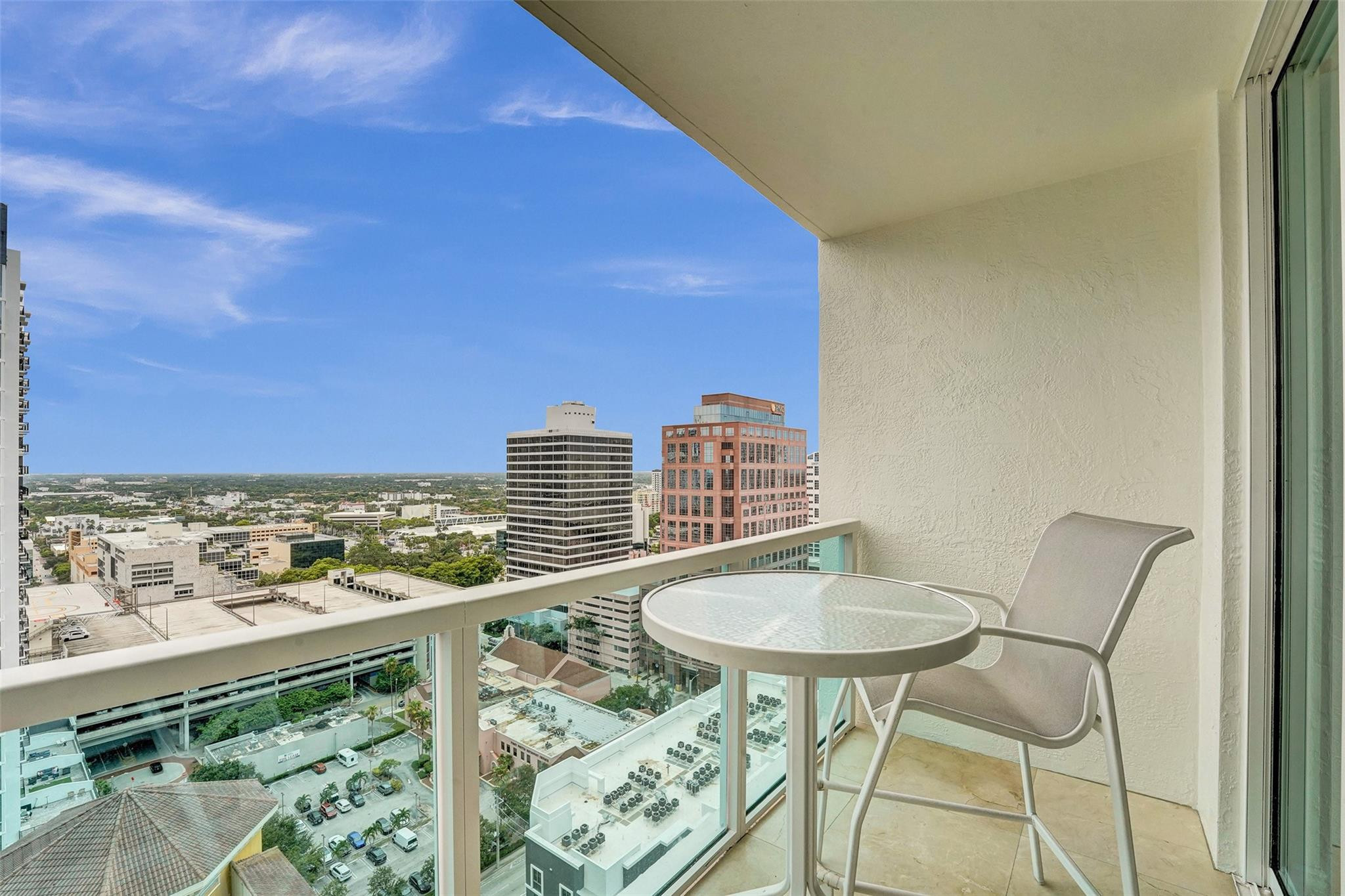 350 SE 2nd St 2480
