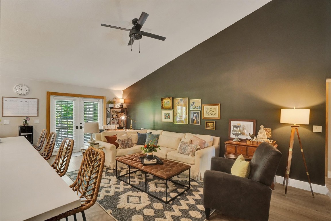 2844 Morning Glory Cir