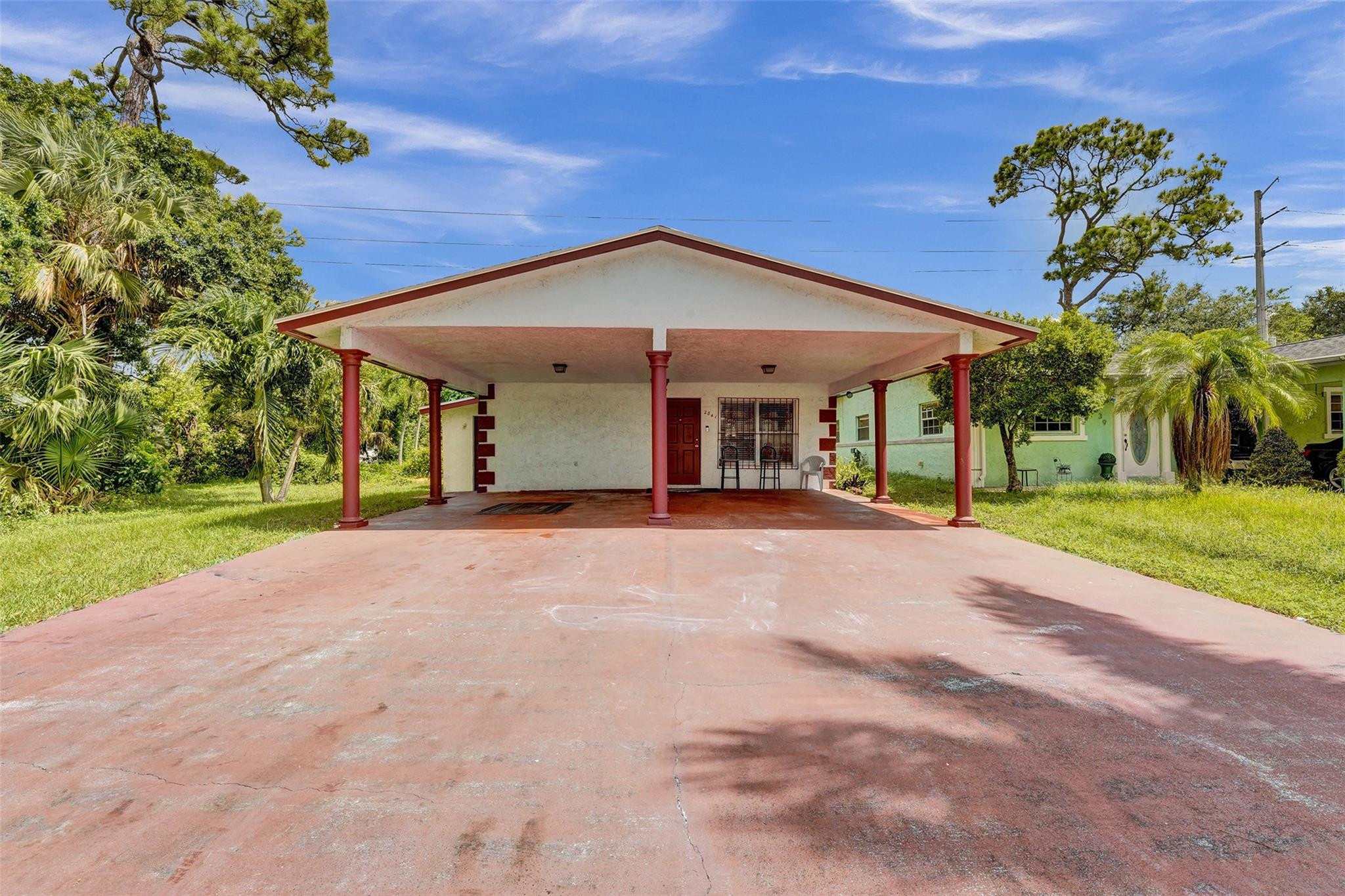 2841 NW 9th Ct