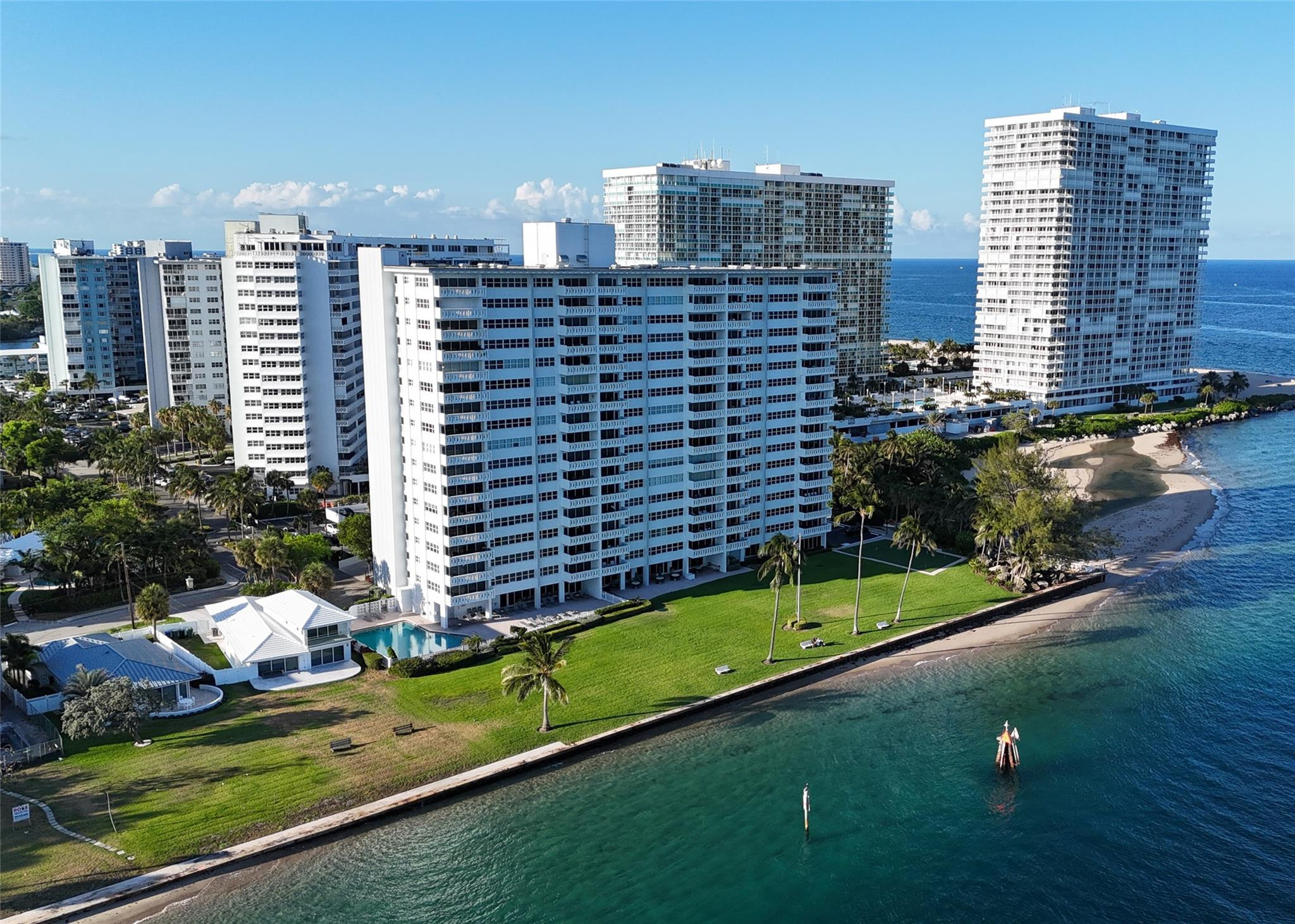 2100 S Ocean Dr 11B