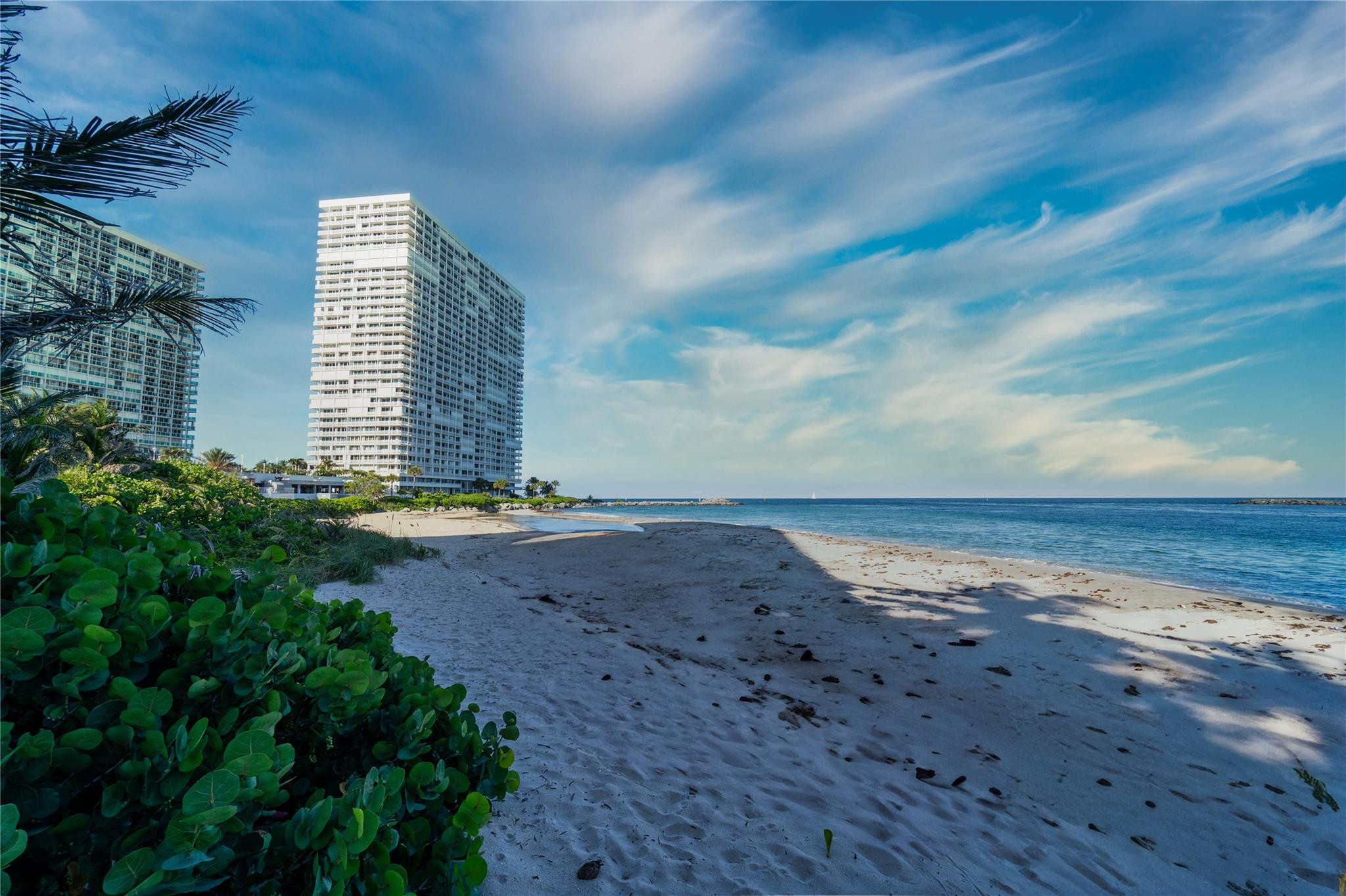 2100 S Ocean Dr 11B