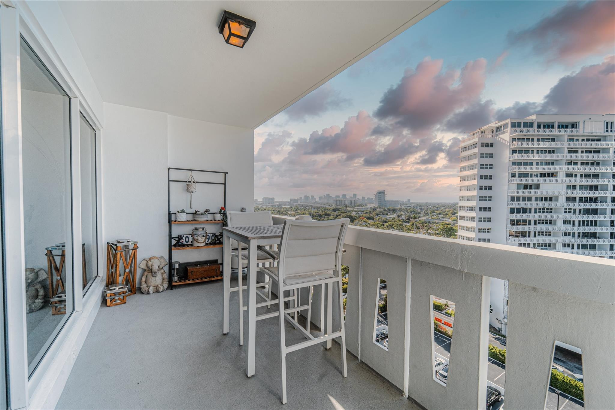 2100 S Ocean Dr 11B