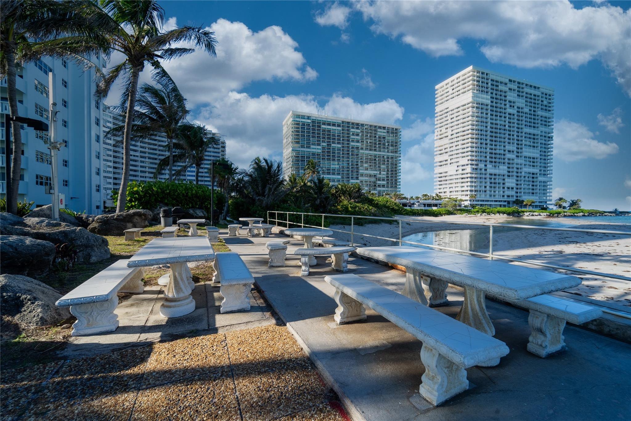 2100 S Ocean Dr 11B