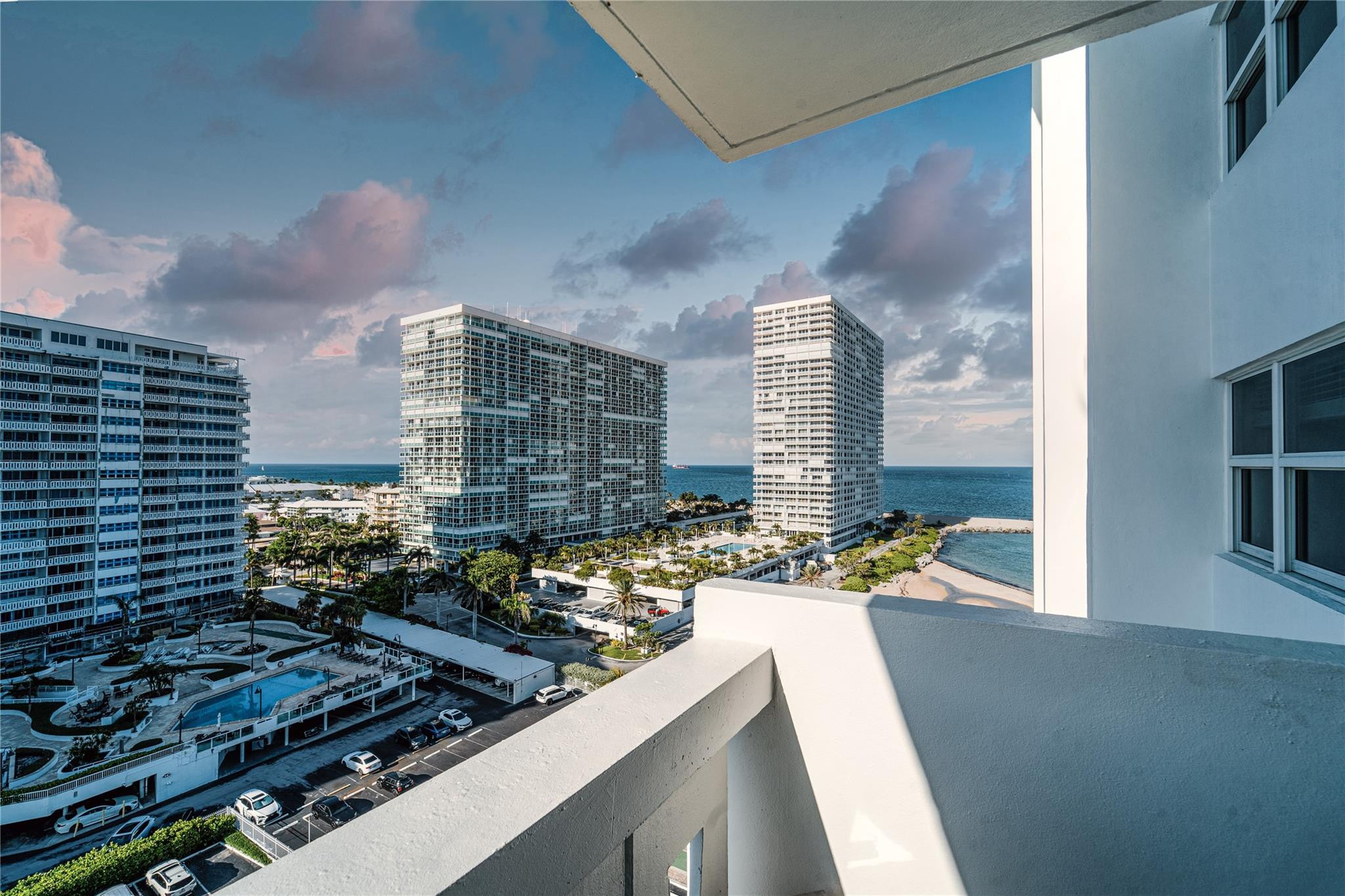 2100 S Ocean Dr 11B