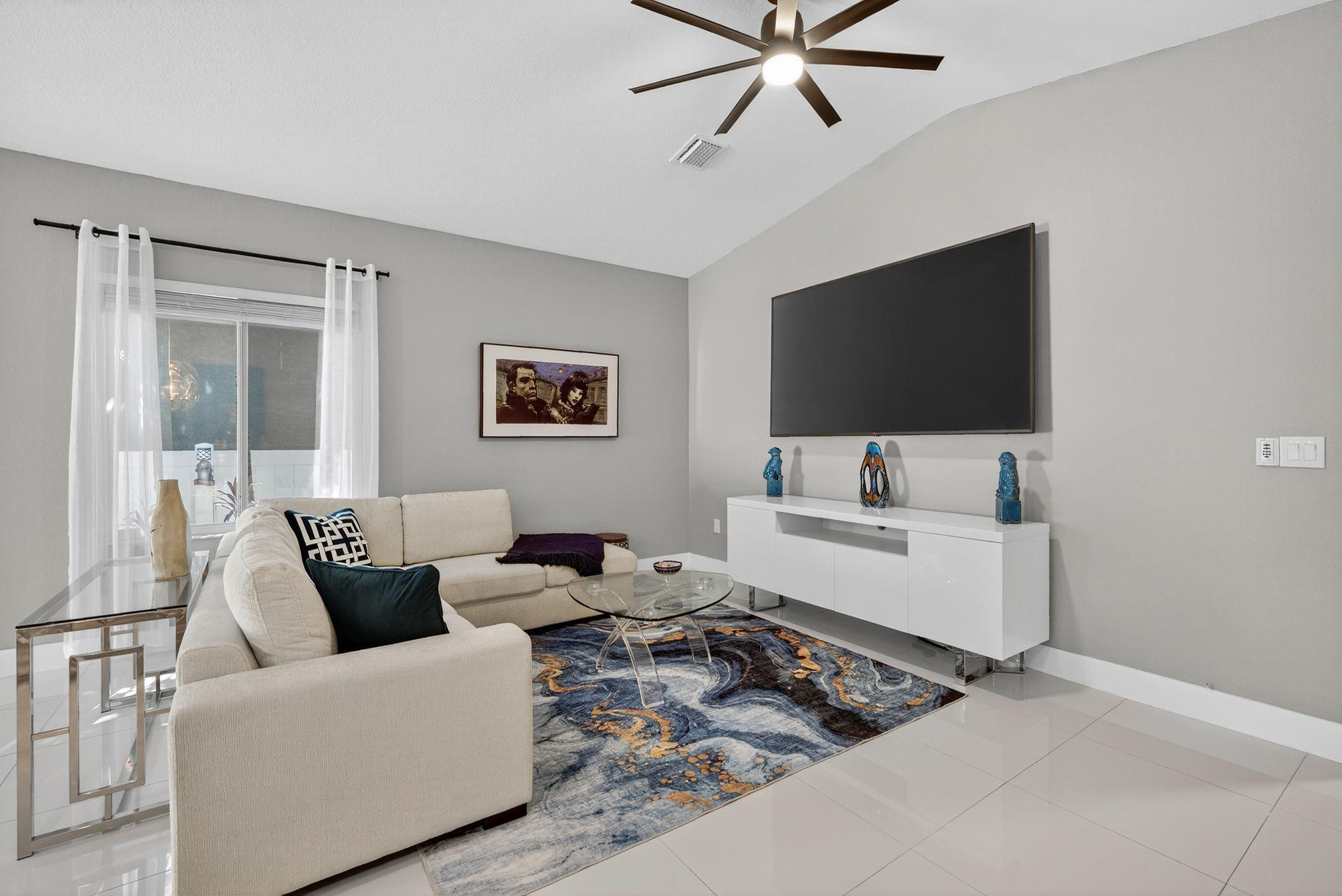 824 NE 14th Court