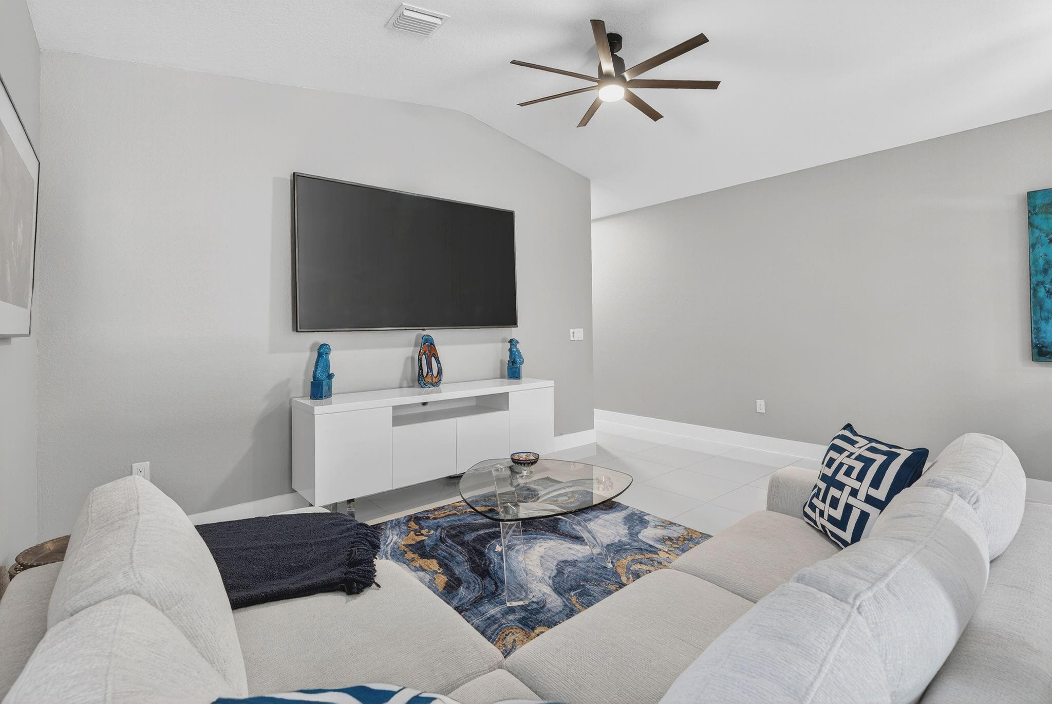 824 NE 14th Court