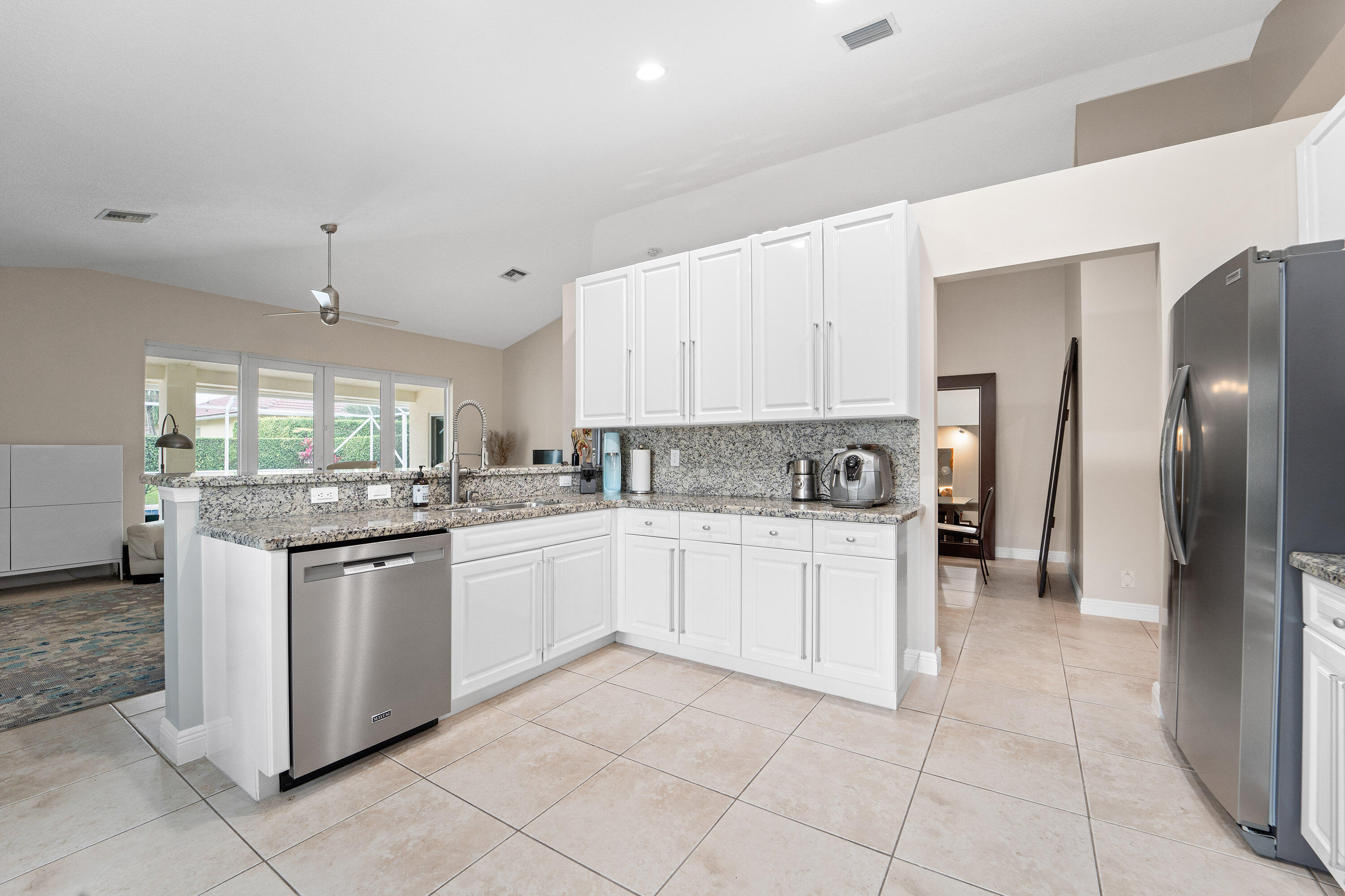 5658 S Fountains Drive