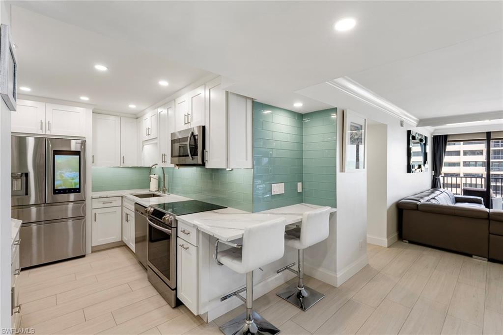4005 Gulf Shore BLVD N # 904