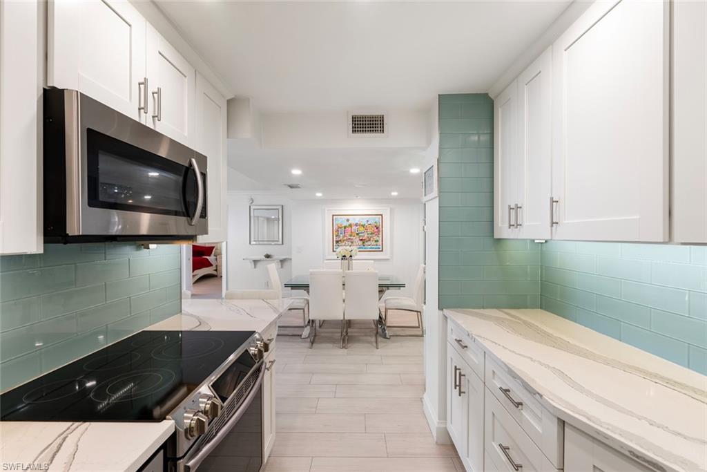 4005 Gulf Shore BLVD N # 904