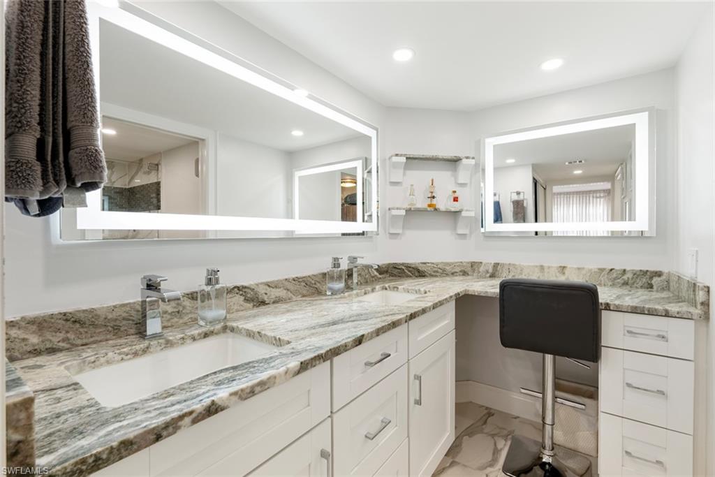 4005 Gulf Shore BLVD N # 904