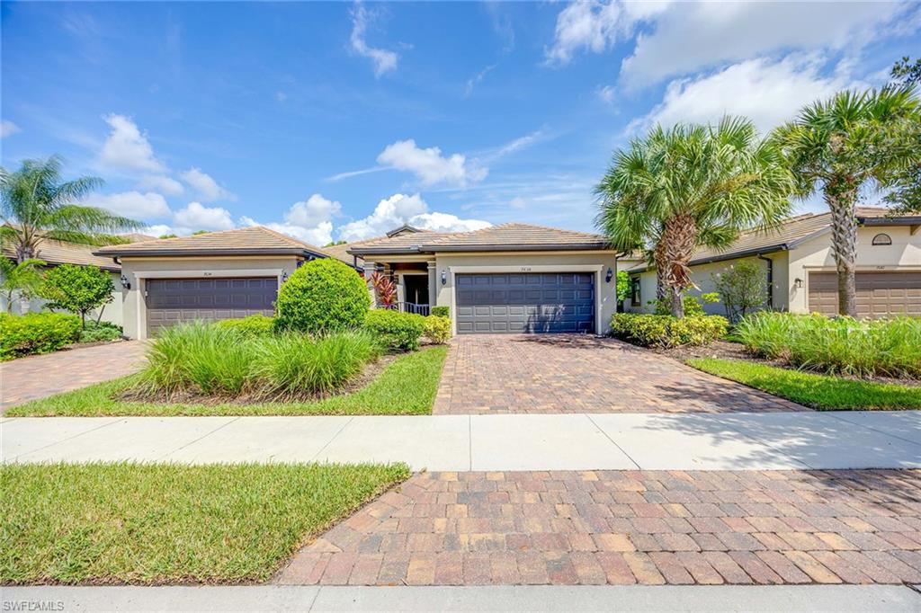 7638 Jacaranda LN
