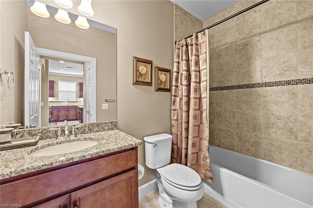 7638 Jacaranda LN