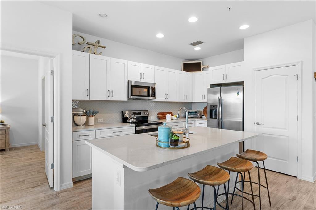 6966 Avalon CIR # 905