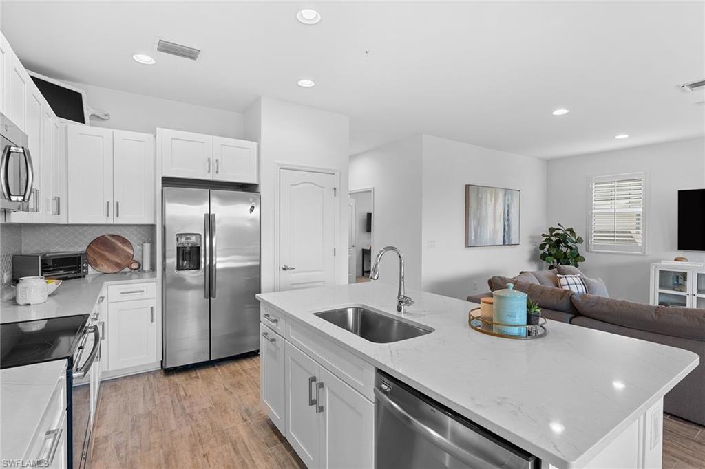 6966 Avalon CIR # 905