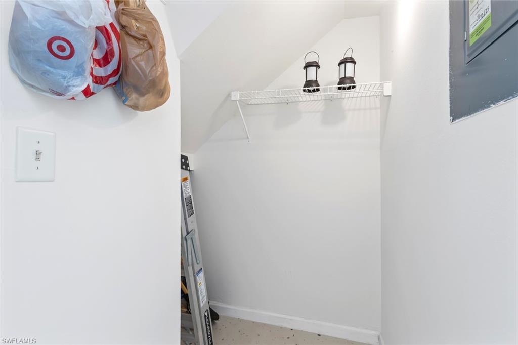 1454 Park Shore CIR # 2