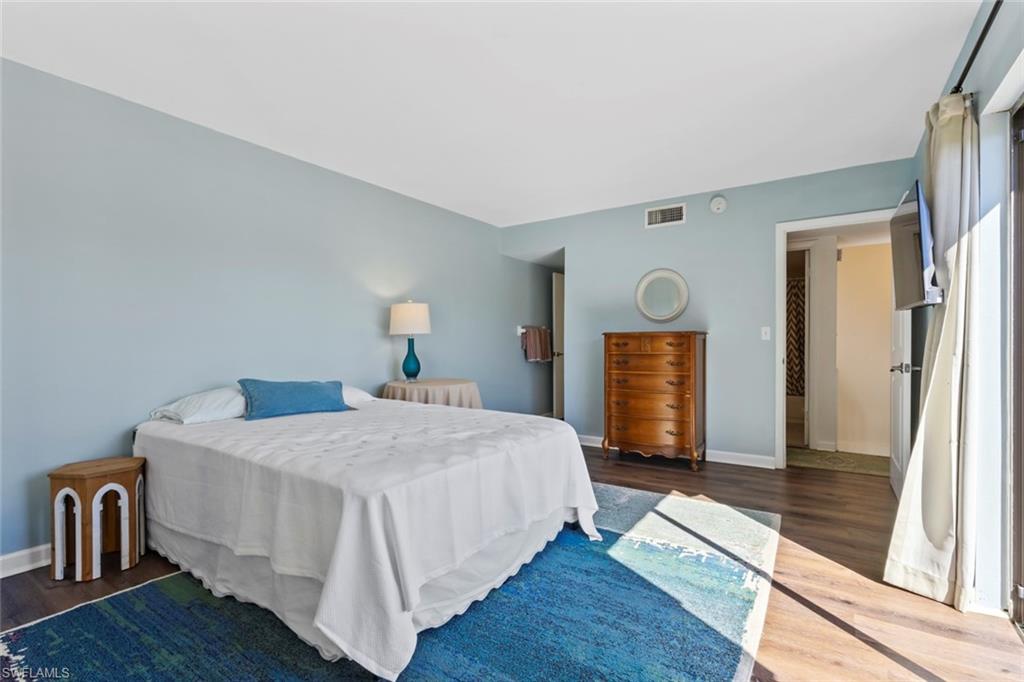 1454 Park Shore CIR # 2