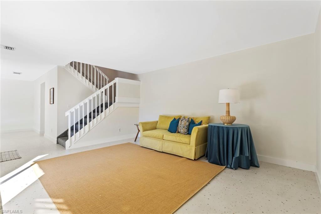 1454 Park Shore CIR # 2