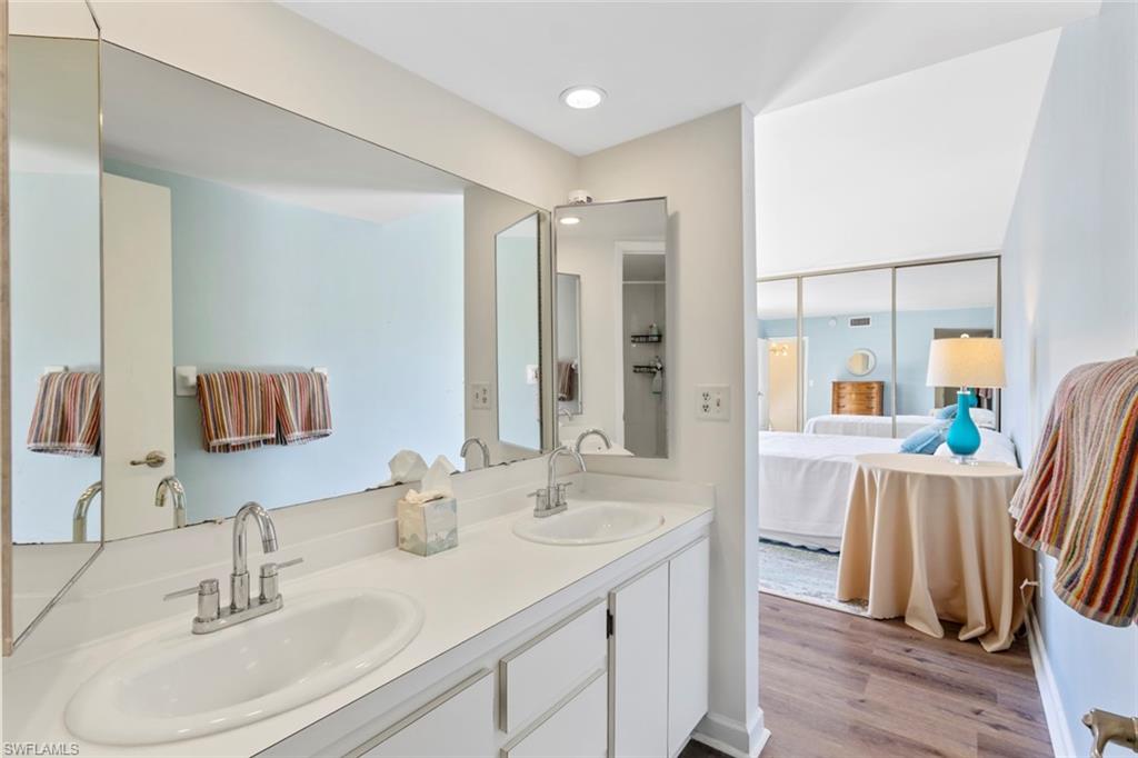 1454 Park Shore CIR # 2