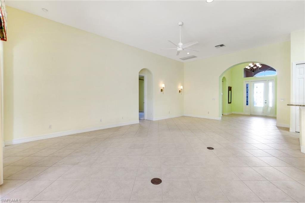 12910 Silverthorn CT