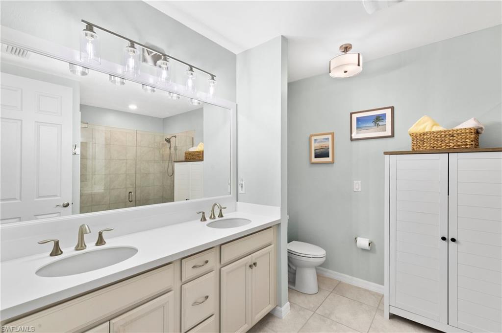 14683 Edgewater CIR