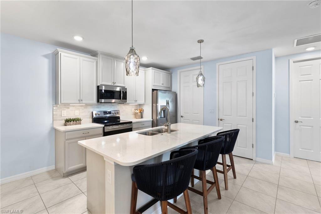 14683 Edgewater CIR