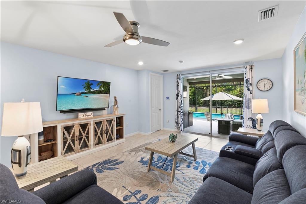 14683 Edgewater CIR