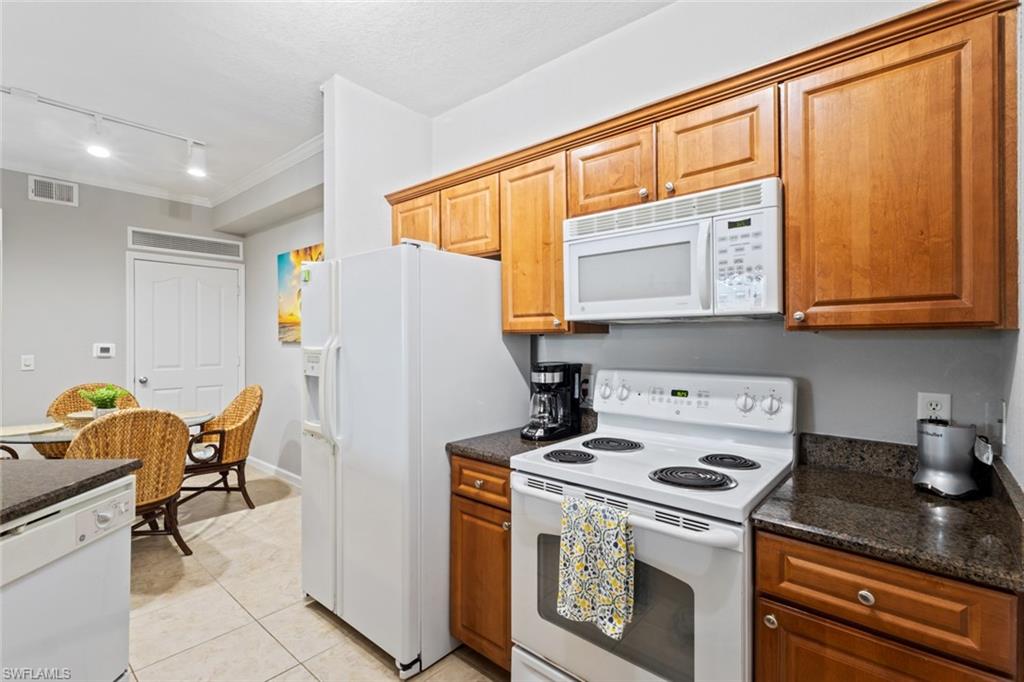 12920 Positano CIR 203