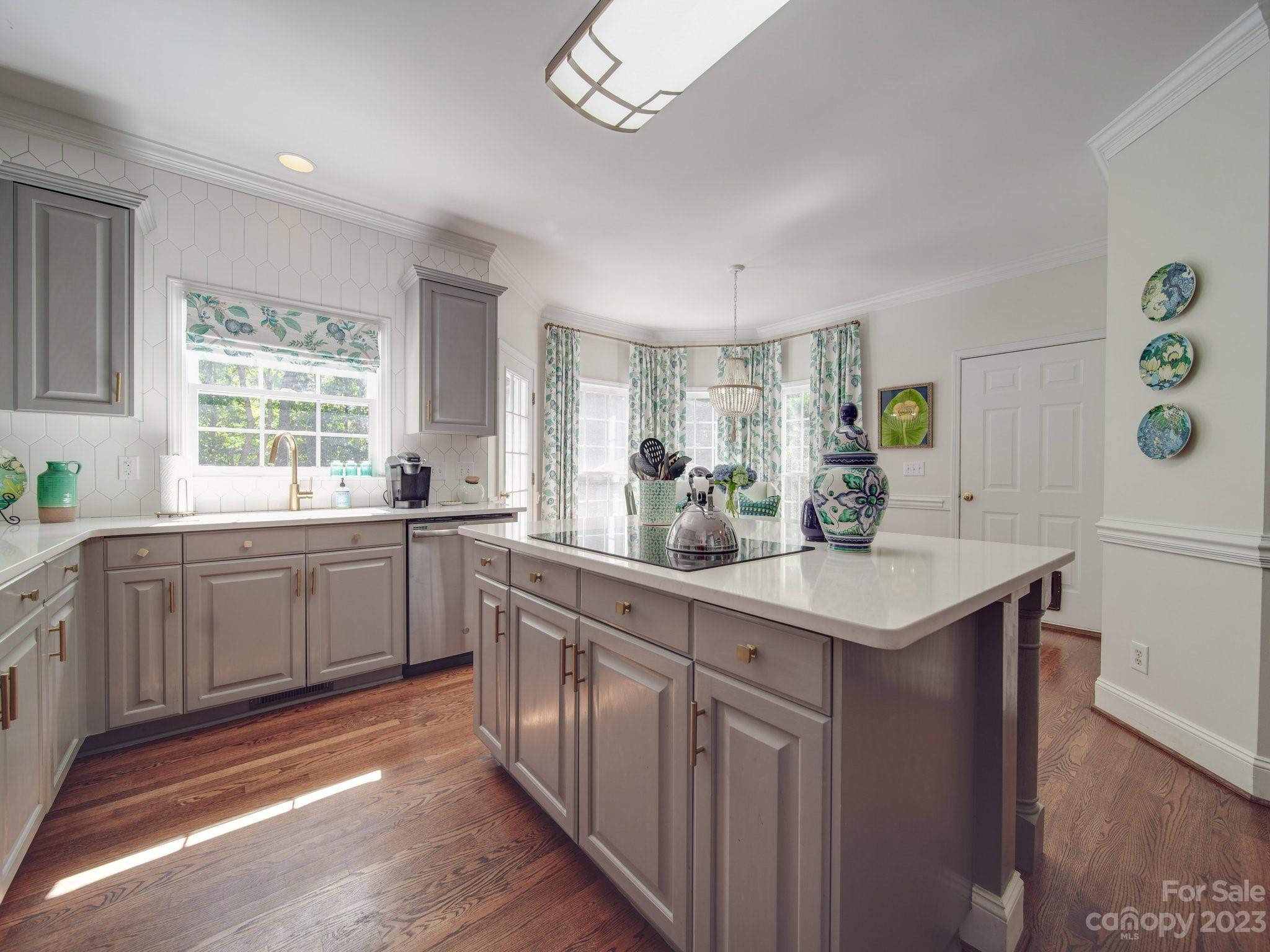 5513 Providence Glen Road