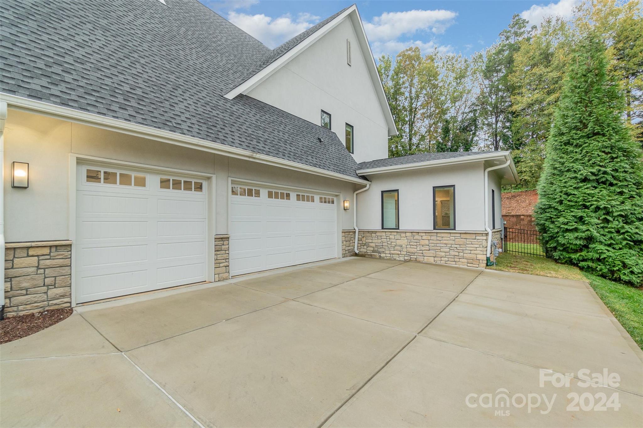 21205 Olde Quarry Lane