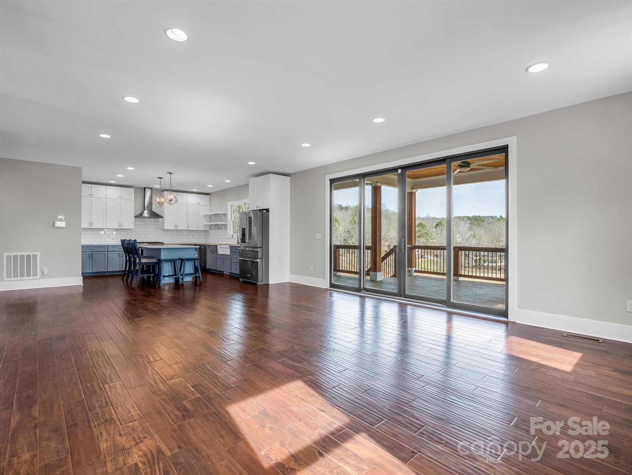667 Plantation Drive Extension