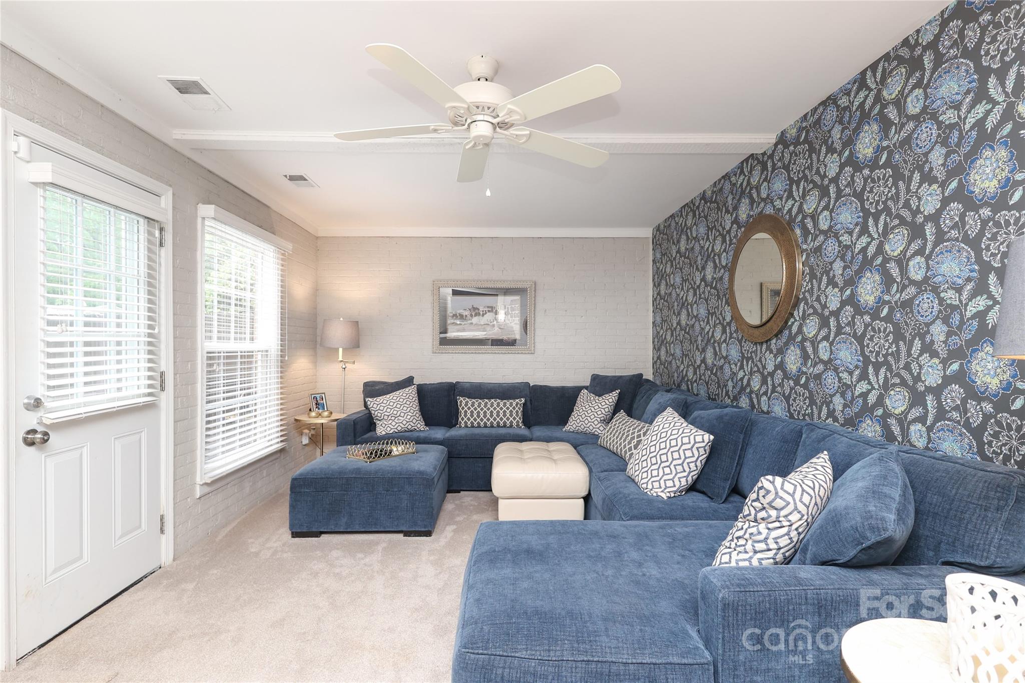 8306 Knights Bridge Road