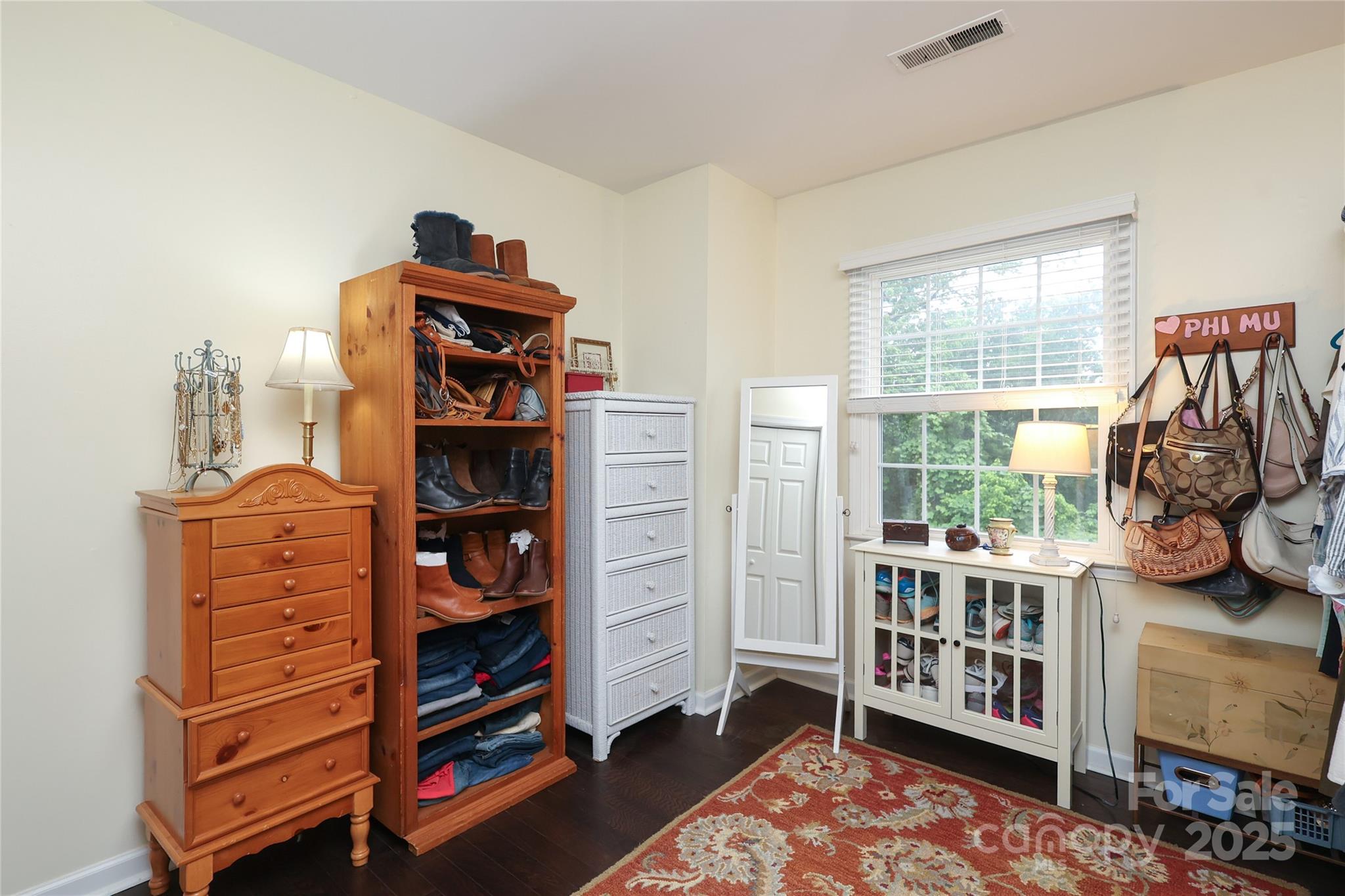 8306 Knights Bridge Road