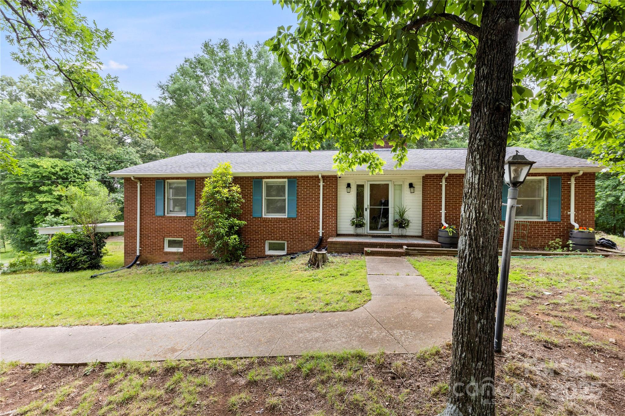 16453 NC Hwy 73 Highway